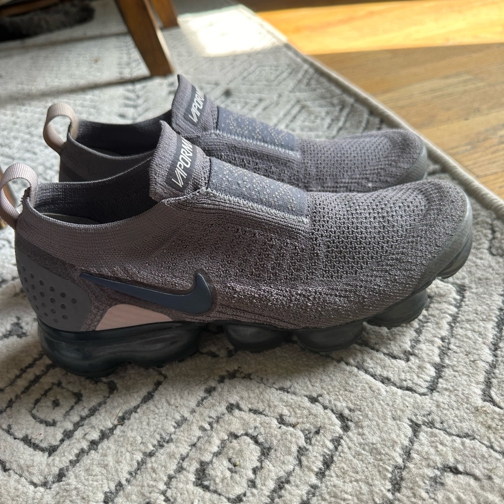 Nike Air VaporMax Moc 2 Gunsmoke - Women’s size 8.5